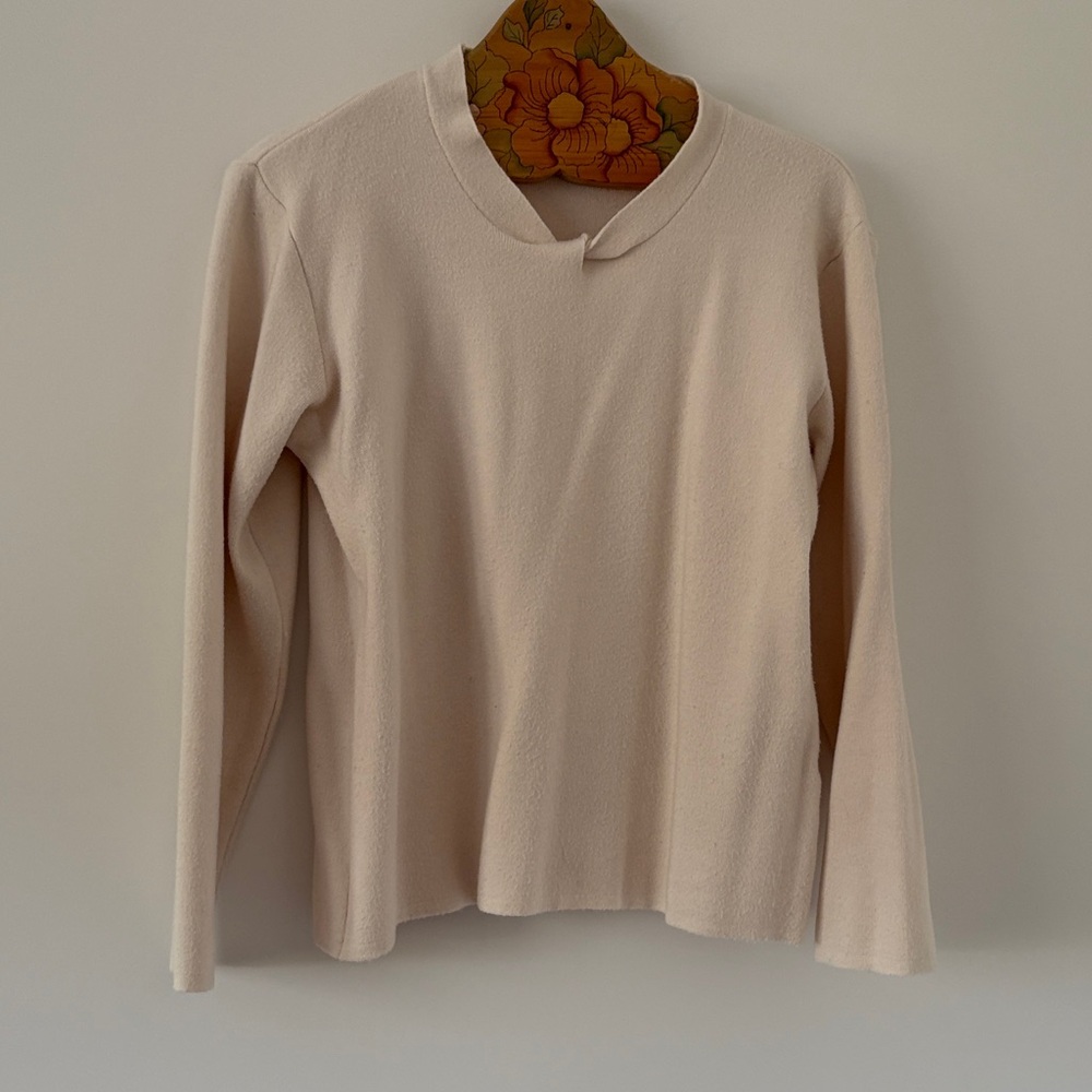 Made in Italy Women's Cream Crew Neck Sweater